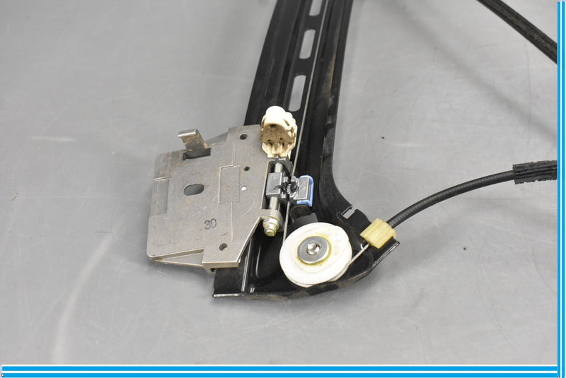Load image into Gallery viewer, 12-18 Mercedes CLS550 Rear Right Passenger Side Door Window Regulator Oem