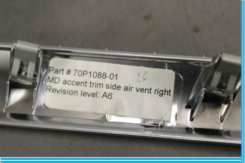 Load image into Gallery viewer, 07-13 BMW X5 E70 Front Right Passenger Side Dashboard Air Vent Lower Trim Oem