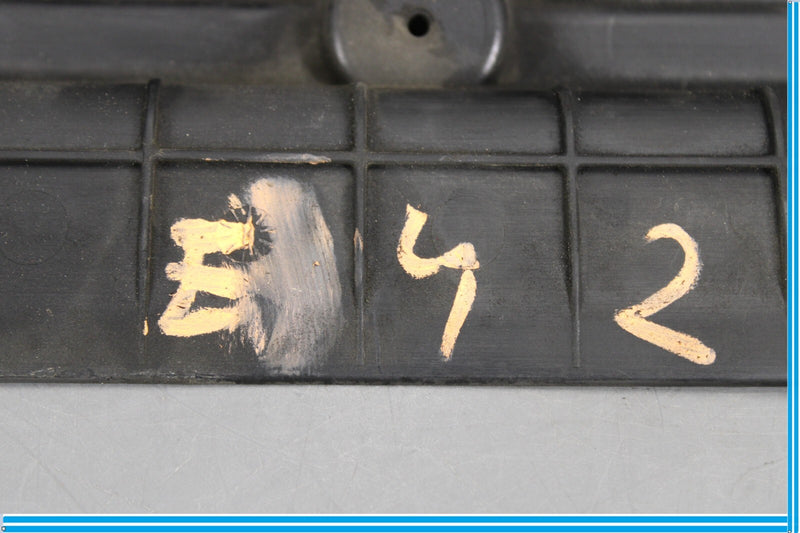 Load image into Gallery viewer, 04-10 BMW 645Ci 650i Radiator Core Upper Support Bracket Shroud Oem
