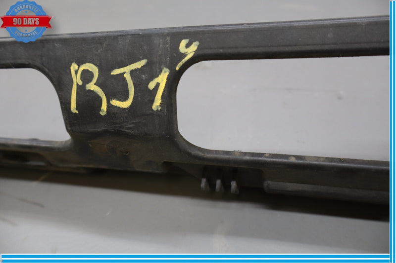 Load image into Gallery viewer, 13-19 Mercedes X166 GL450 Rear Right Passegner Side Rocker Panel Bracket Oem