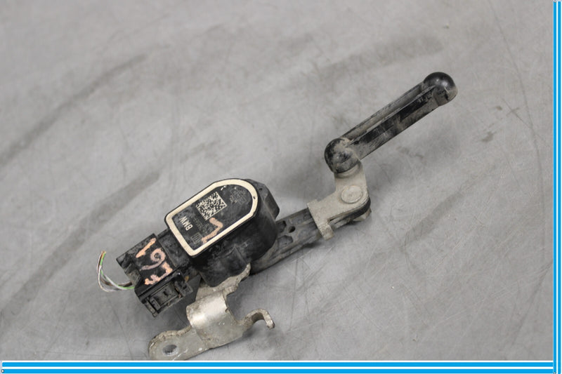 Load image into Gallery viewer, 09-15 BMW 750I 750LI F01 Front Left Side Suspension Headlight Lever Sensor Oem