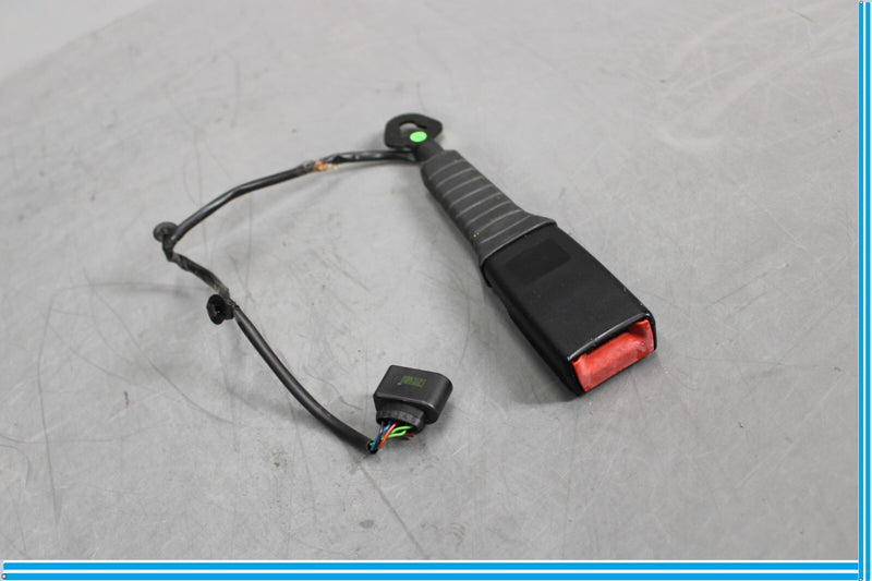Load image into Gallery viewer, 11-18 Porsche Cayenne Front Right Passenger Seat Belt Seatbelt Buckle Oem