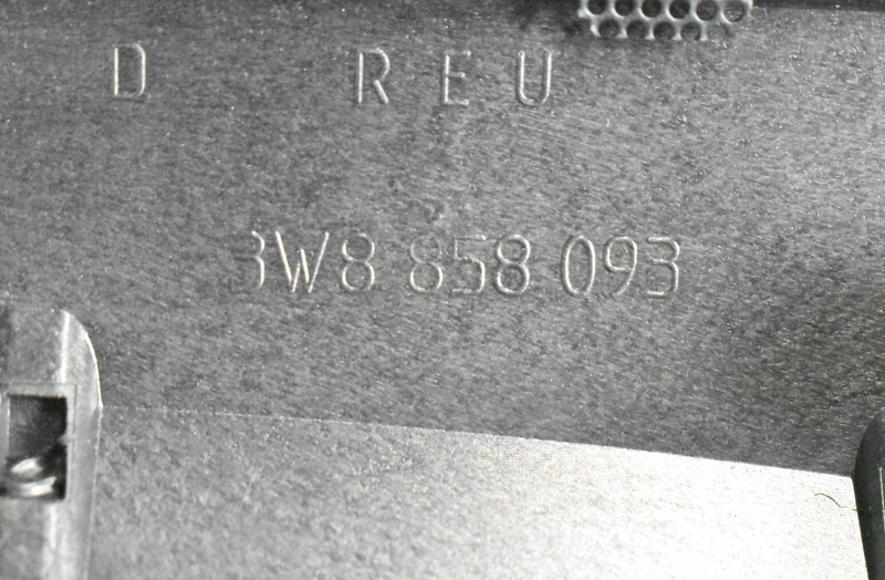 Load image into Gallery viewer, 07-11 Bentley Continental Dash Dashboard Speaker Cover Grille 3W8858093 Oem