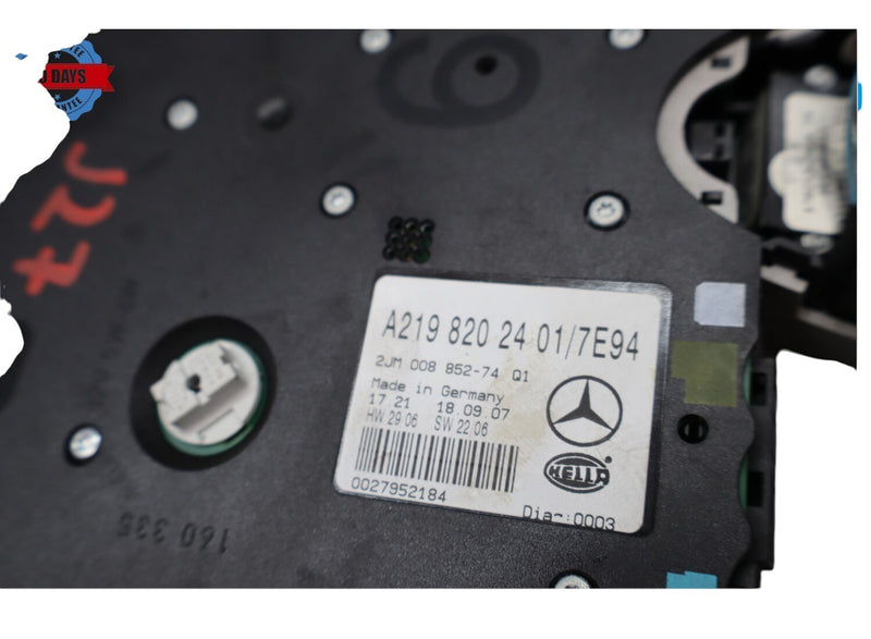 Load image into Gallery viewer, 06-11 Mercedes W219 CLS550 CLS500 Front Overhead Dome Light Sunroof Switch Oem