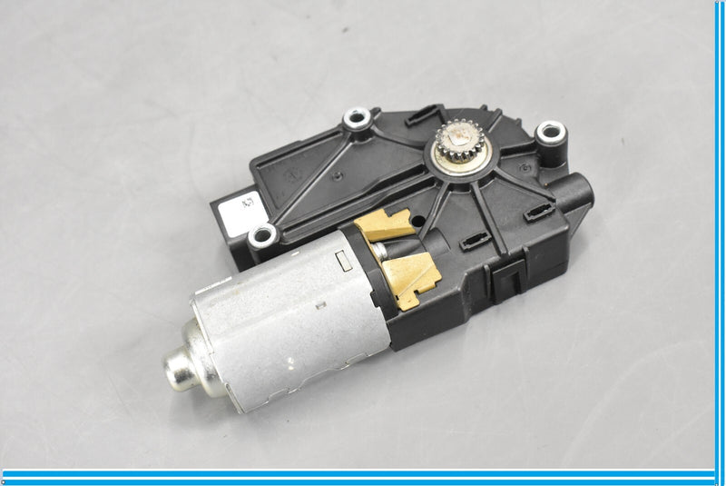 Load image into Gallery viewer, 06-12 Mercedes X164 GL550 GL450 Power Sunroof Sun Roof Motor Oem