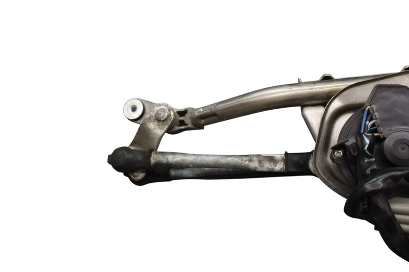 Load image into Gallery viewer, 03-13 Maserati Quattroporte M139 Front Windshield Wiper Linkage Arm Oem