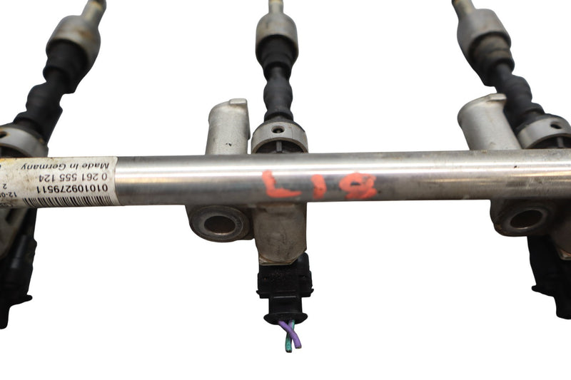 Load image into Gallery viewer, 10-14 Land Rover Range Rover Sport Right Side Fuel Injection Rail Line Oem