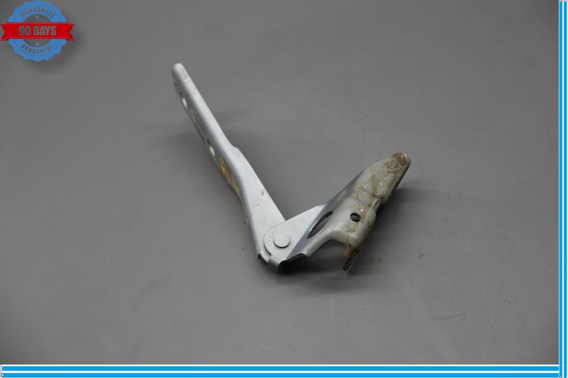 Load image into Gallery viewer, 06-11 Audi A3 Front Right Passenger Side Hood Support Hinge 8P0823302 Oem