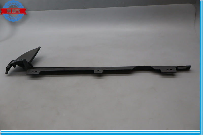 Load image into Gallery viewer, 07-17 GMC Acadia Demali Front Right Or Left Side Inner Corner Glass Cap Oem