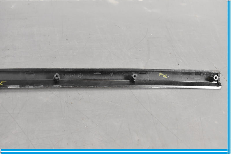 Load image into Gallery viewer, 12-16 BMW 650i 640i F12 Front Right Passenger Side Door Panel Molding Oem