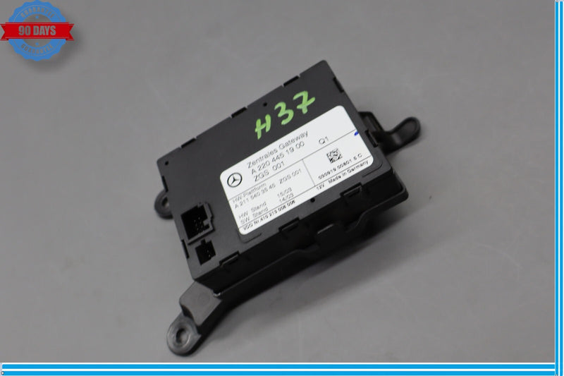 Load image into Gallery viewer, 03-11 Mercedes R230 SL500 CLK500 Central Gateway Control Module 2115403545 Oem