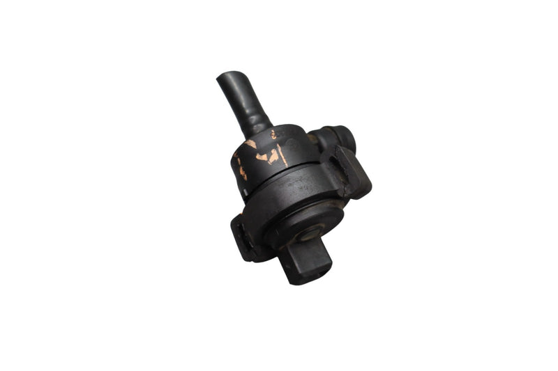 Load image into Gallery viewer, 09-15 BMW F01 750i 750Li Front Engine Fuel Tank Vent Valve 7619297 Oem