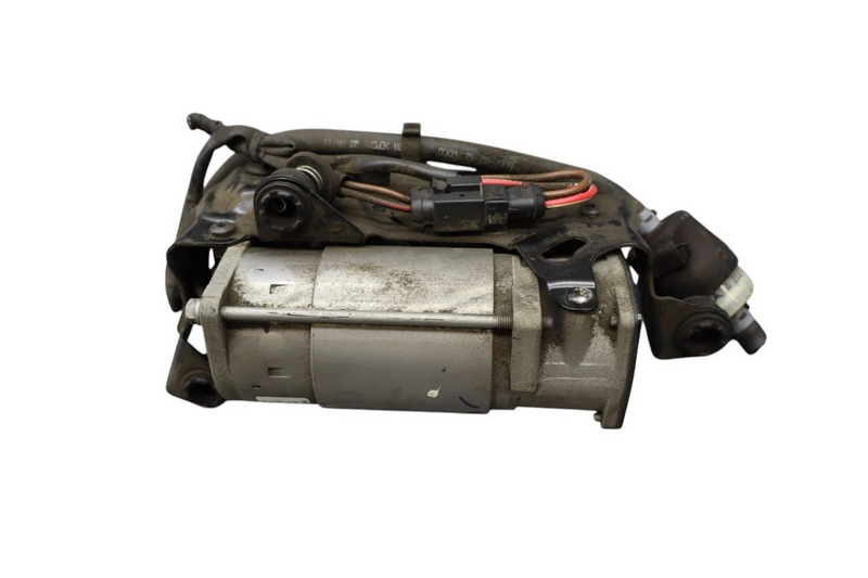 Load image into Gallery viewer, 10-18 Mercedes CLS550 Airmatic Air Suspension Compressor Pump A2123200104 Oem