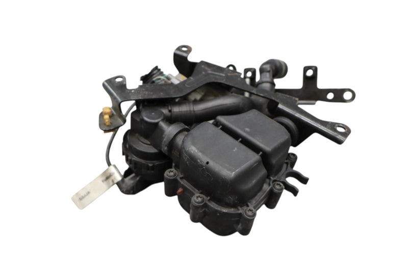 Load image into Gallery viewer, 10-24 Jaguar X351 XJ F-Type 5.0L Inlet Manifold Vacuum Air Chamber Symposer OEM