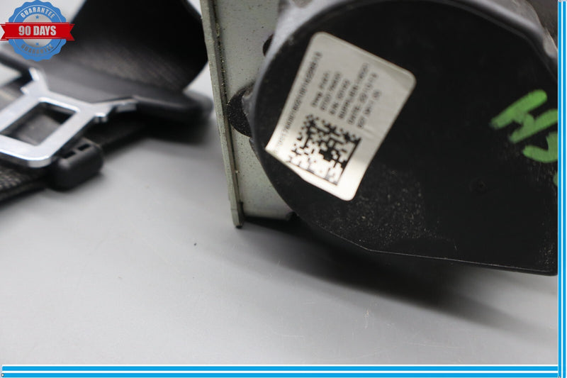 Load image into Gallery viewer, 14-17 Maserati Ghibli Rear Center Seat Belt Retractor 6700174400 Oem