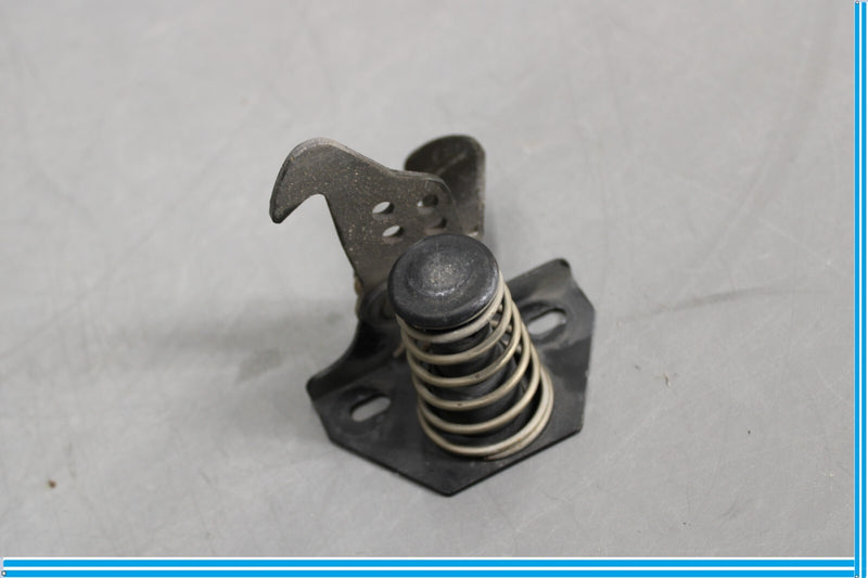 Load image into Gallery viewer, 04-05 BMW 645Ci E63 Hood Latch Safety Catch 14775XX Oem