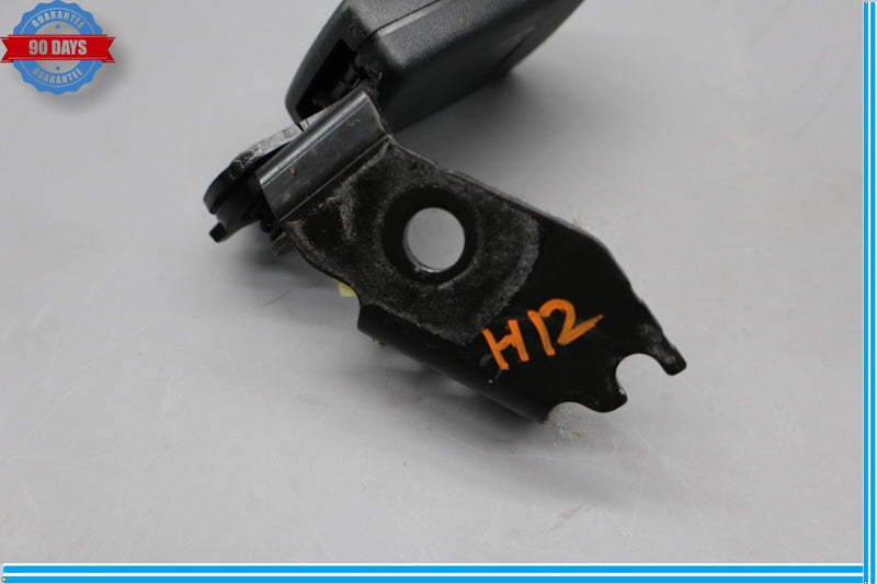Load image into Gallery viewer, 10-17 Mercedes W207 E350 E550 Rear Left Side Seat Belt Seatbelt Buckle Oem