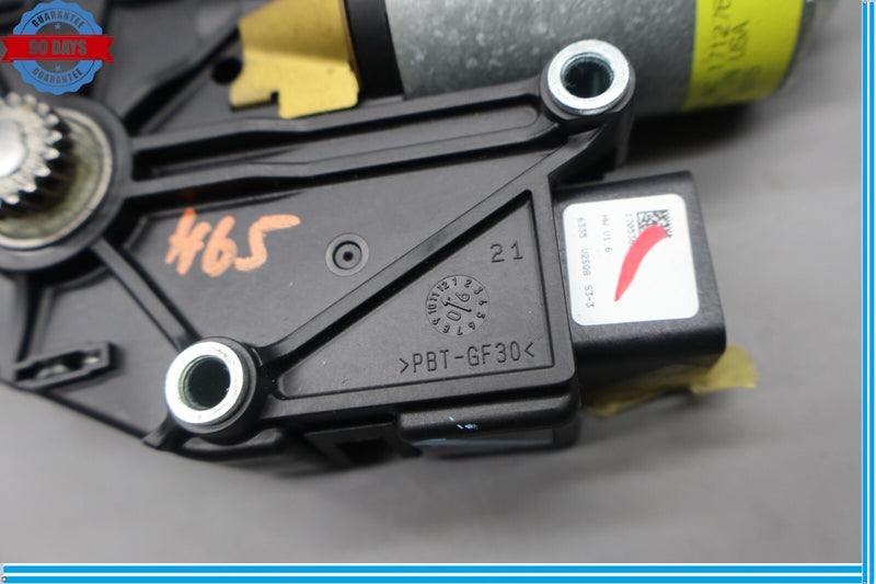 Load image into Gallery viewer, 06-13 Mercedes W251 R350 ML550 Panoramic Sunroof Sun Roof Motor 1648201442 Oem