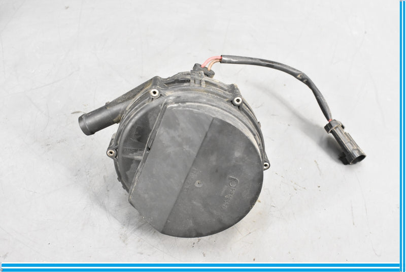 Load image into Gallery viewer, 03-12 Maserati Quattroporte Smog Secondary Air Injection Pump Oem