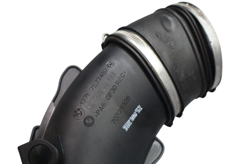 Load image into Gallery viewer, 10-15 BMW 550i GT F07 650i Left Side Air Intake Duct Hose Tube 7577452 Oem