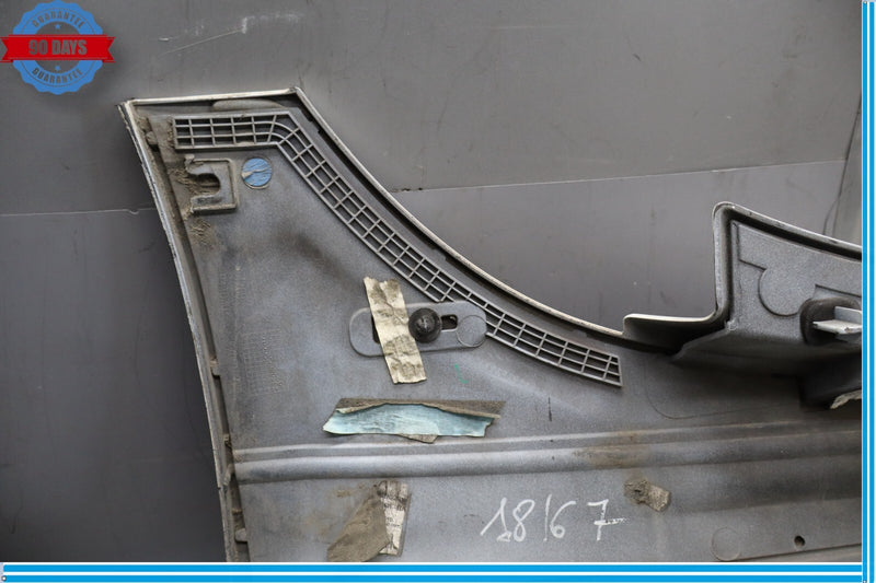 Load image into Gallery viewer, 14-20 Maserati Ghibli M157 Left Driver Side Skirt Rocker Panel Molding Oem