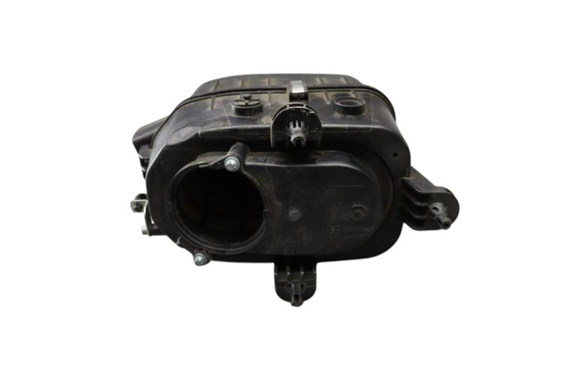 Load image into Gallery viewer, 14-21 Maserati Ghibli Right Side Engine Air Cleaner Housing Filter Box Oem