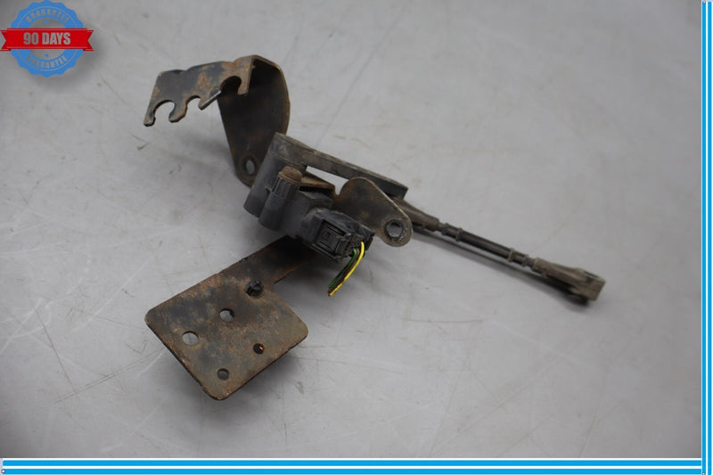 Load image into Gallery viewer, 14-22 Land Range Rover Sport Rear Left or Right Air Suspension Height Sensor Oem