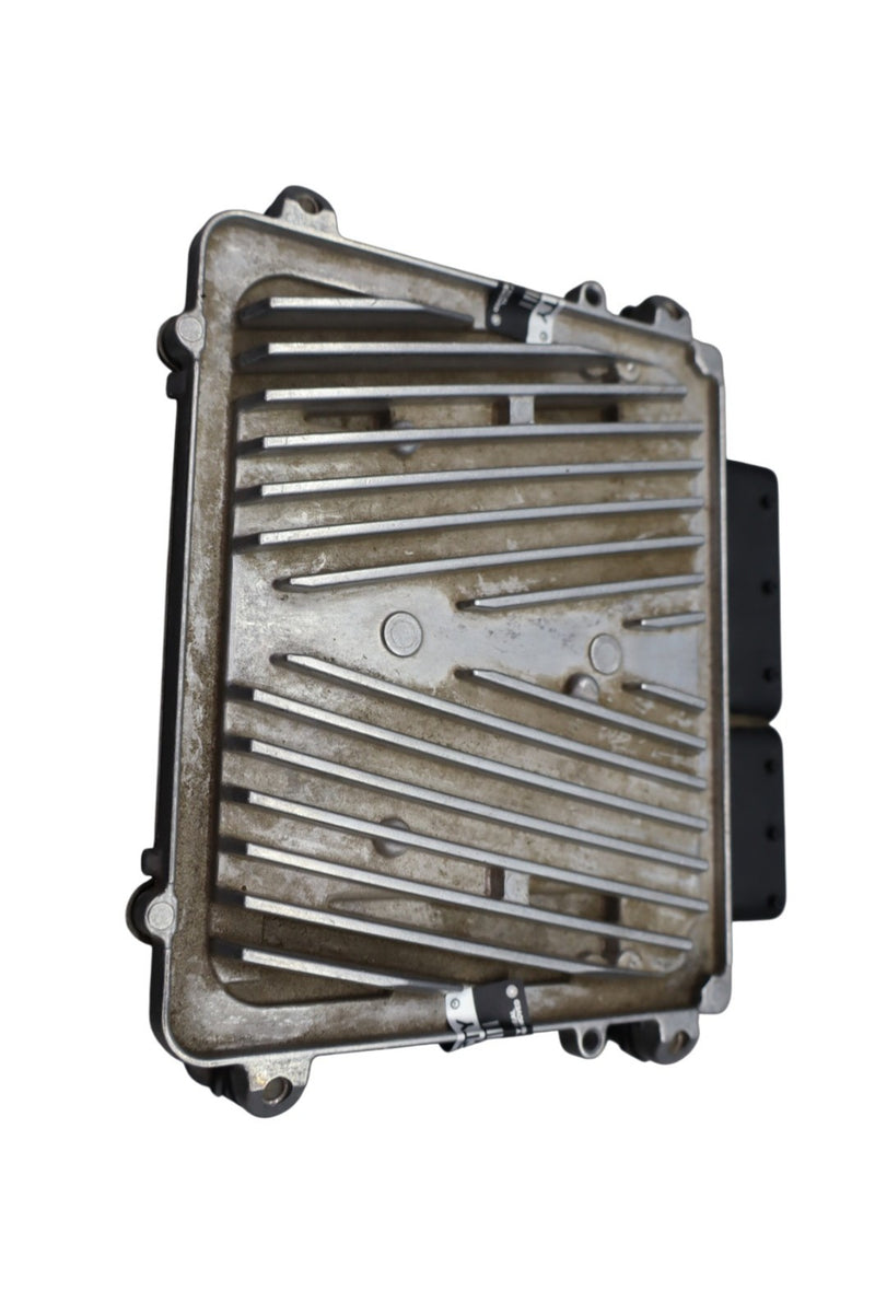Load image into Gallery viewer, 08–12 Mercedes C300 C350 W204 Engine Computer Control Module ECU A2721535891 Oem