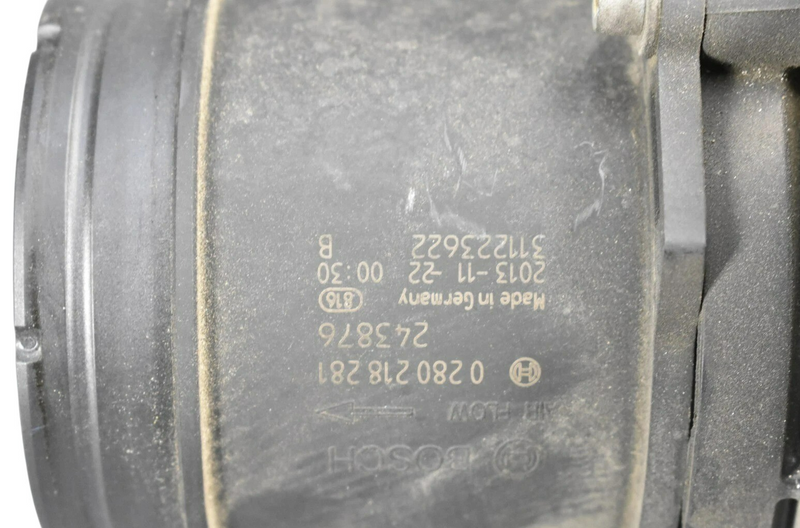Load image into Gallery viewer, 14-18 Maserati Quattroporte Front Left Driver Engine Air Cleaner Intake Box Oem