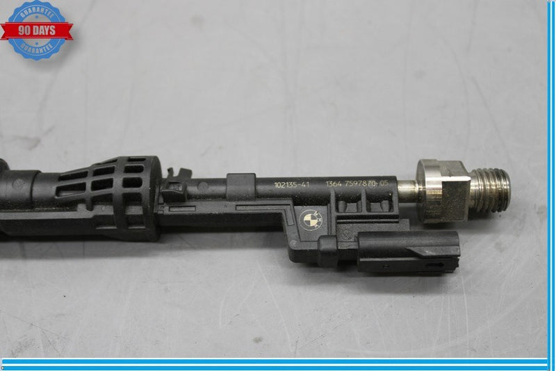 Load image into Gallery viewer, 12-18 BMW 320i 328i 528i F30 Fuel Injector 13647597870 Oem