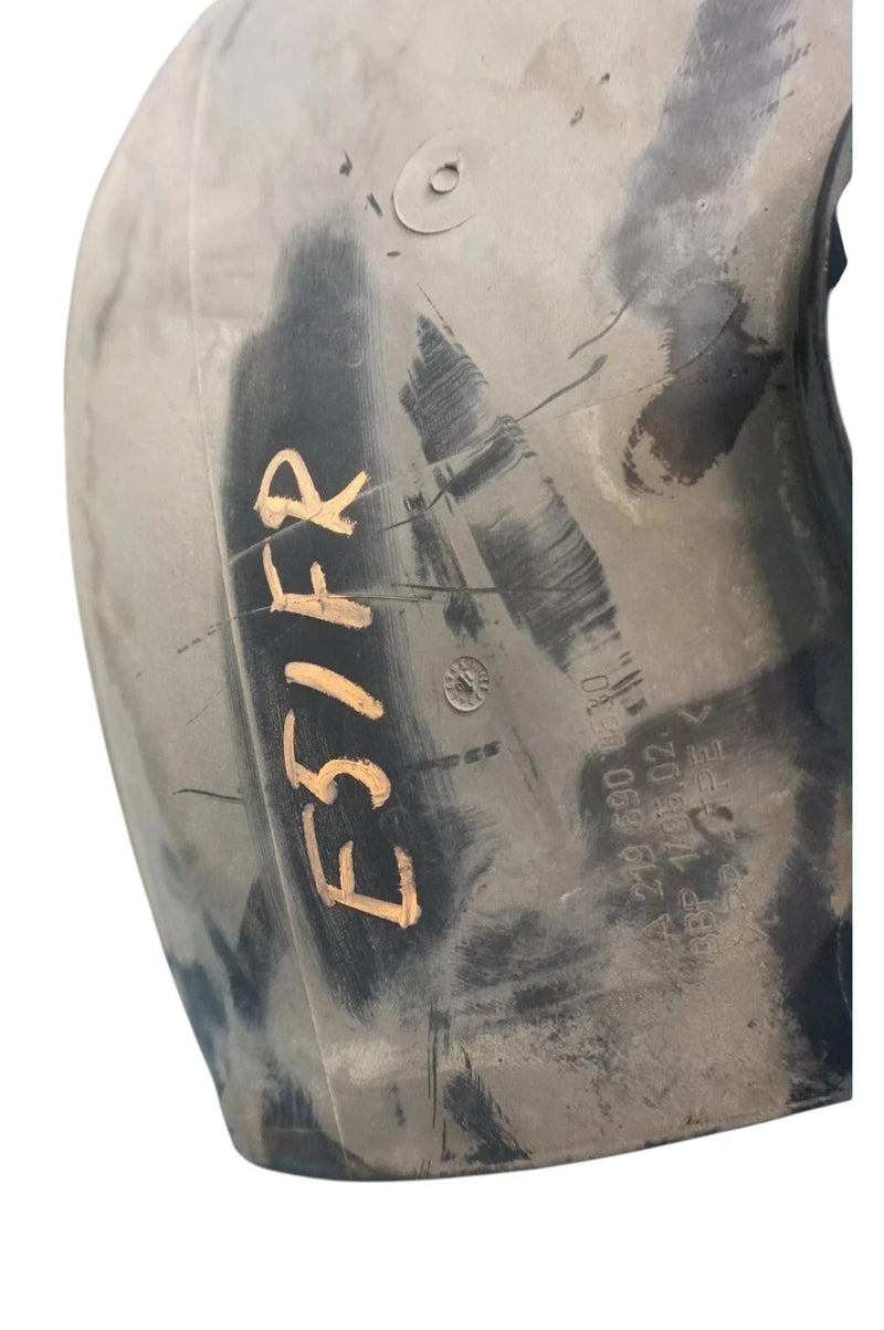 Load image into Gallery viewer, 07-14 Mercedes W219 CLS550 Front Right Side Splash Guards Fender Liner OEM