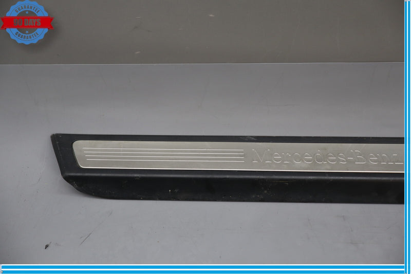 Load image into Gallery viewer, 10-13 Jaguar XF XFR X250 Right Side Door Still Strip Trim Cover A2076800235 Oem