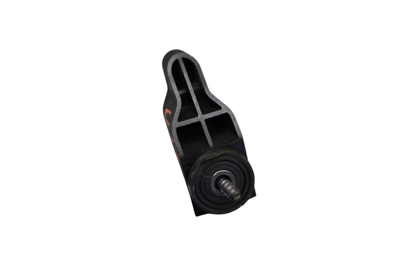 Load image into Gallery viewer, 11-18 Porsche Cayenne 958 Inter-Cooler Pressure Pipe Bracket 958110383 Oem