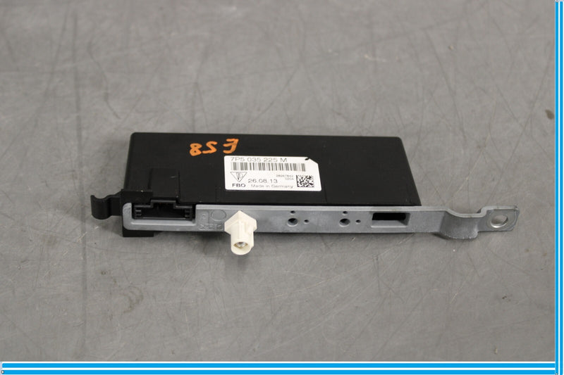 Load image into Gallery viewer, 11-18 Porsche Cayenne Rear Left Antenna Amplifier Booster Module Oem