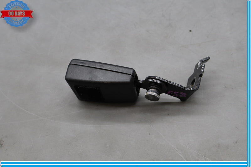 Load image into Gallery viewer, 08-14 BMW X5 X6 E70 Rear 2nd Row Right Side Seat Belt Seatbelt Buckle Oem
