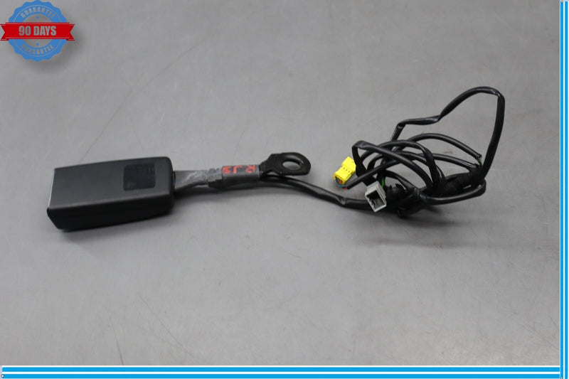 Load image into Gallery viewer, 10-16 Porsche Panamera 970 Front Right Side Seat Belt Seatbelt Buckle Black Oem