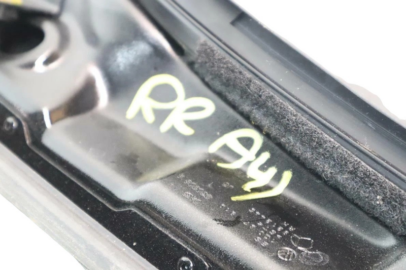 Load image into Gallery viewer, 07-16 Volkswagen EOS Convertible Rear Right Side Outer Quarter Panel Trim Oem