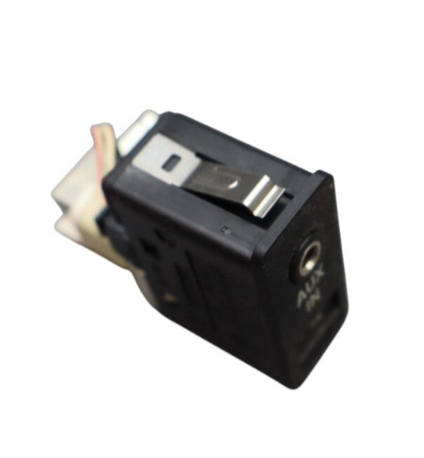 Load image into Gallery viewer, 11-13 BMW 535i 528I USB Audio Media Input Socket Port Plug Unit 61319129651 Oem