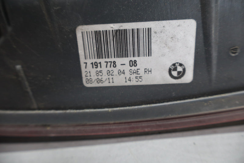 Load image into Gallery viewer, 09-16 BMW E89 Z4 Rear Right Passenger Side Tail Light Taillight Lamp 7191778 Oem