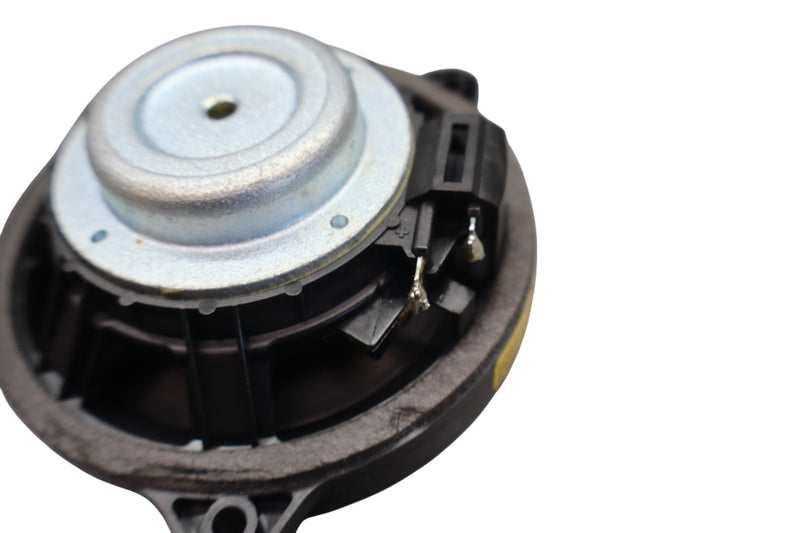 Load image into Gallery viewer, 12-19 LR Range Rover Evoque L538 Right or Left Door Audio Loud Speaker Oem