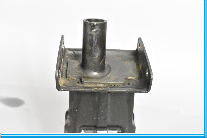 Load image into Gallery viewer, 07-14 Mercedes CL550 CL600 W216 Front Right Bumper Reinforcement Bracket Oem