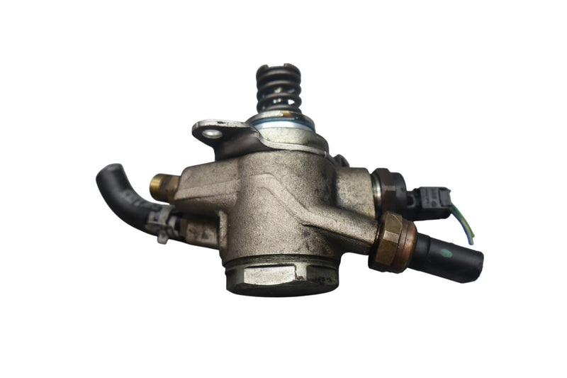 Load image into Gallery viewer, 12-15 Audi A6 A6 Quattro 3.0L Engine High Pressure Fuel Pump 07L127026Q Oem
