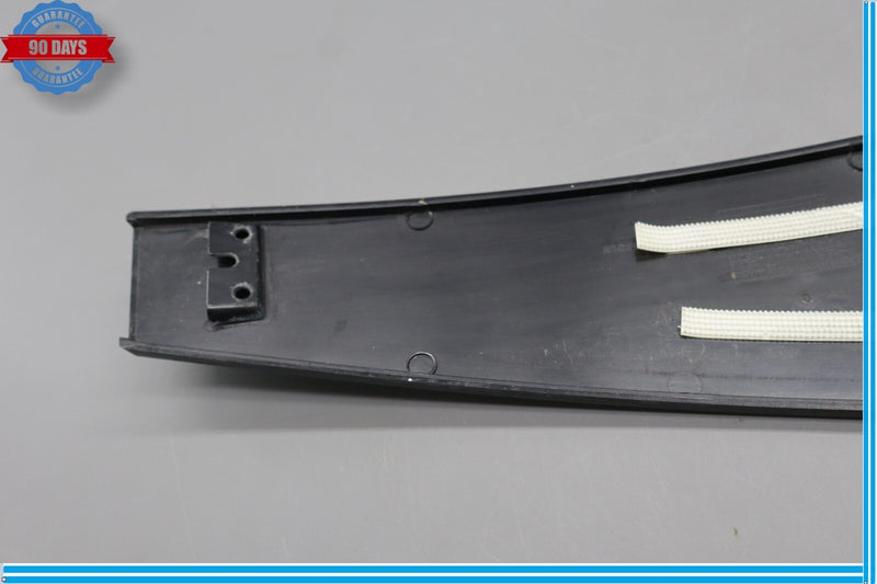 Load image into Gallery viewer, 14-17 Maserati Quattroporte Front Right Exterior Door Pillar Trim Cover Oem
