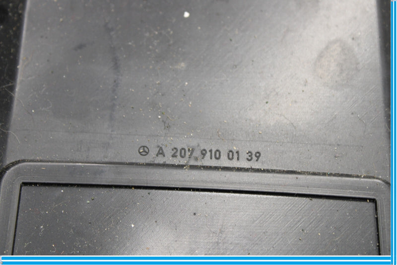 Load image into Gallery viewer, 10-17 Mercedes E350 E550 W207 Left Driver Side Back Panel Seat Cover Black Oem