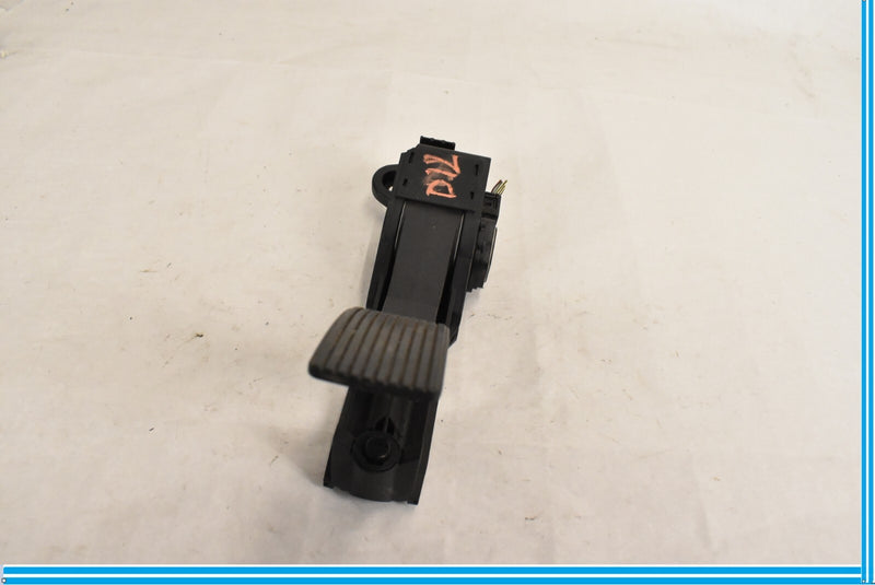 Load image into Gallery viewer, 06-12 Mercedes X164 ML450 GL450 Gas Throttle Pedal Accelerator 1643000004 OEM