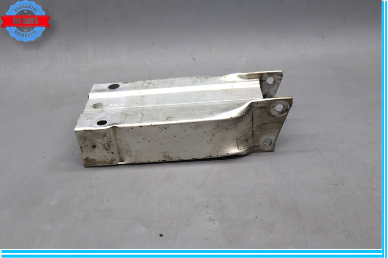 Load image into Gallery viewer, 08-14 Mercedes C250 W204 Front Right Bumper Reinforcement Impact Bracket Bar Oem