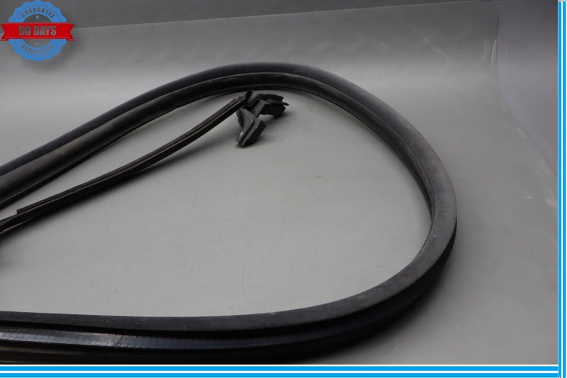 Load image into Gallery viewer, 03-10 Bentley Continental Right Side Door Upper Weather Strip Seal Gasket Oem