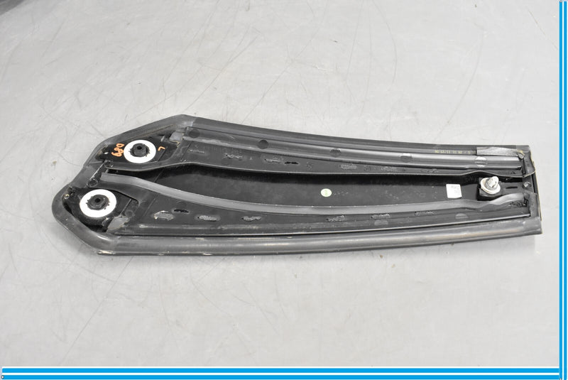 Load image into Gallery viewer, 12-18 Mercedes CLS550 CLS400 W218 Left Side Exterior B-Pillar Moulding Trim Oem