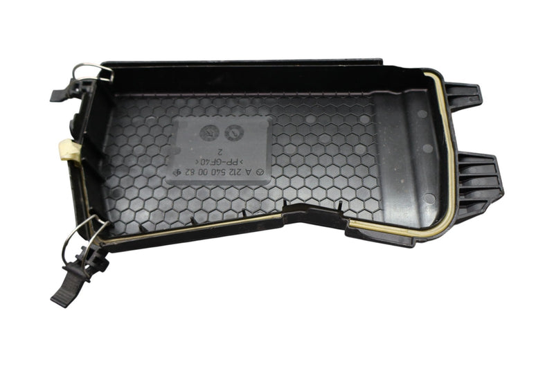 Load image into Gallery viewer, 10-16 Mercedes E350 E550 W212 CLS550 Engine Fuse Box Housing Trim Cover Oem
