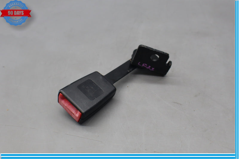 Load image into Gallery viewer, 09-15 BMW 750Li 750Li xDrive Rear Left Side Seat Belt Buckle Receiver Oem